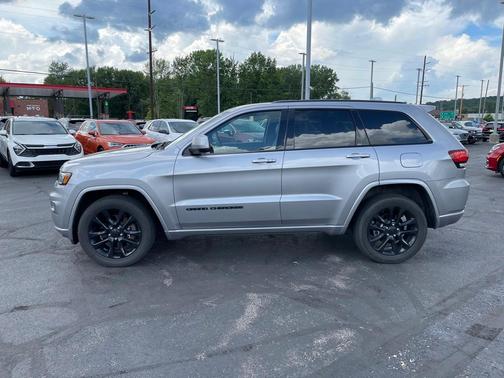 2021 Jeep Grand Cherokee Laredo X