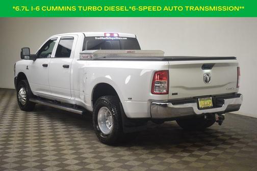 Bright White Clearcoat 2024 RAM 3500 Tradesman