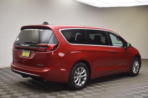 2026 Chrysler Pacifica Limited