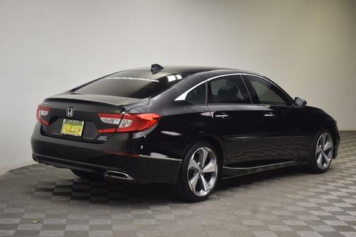 2020 Honda Accord Touring 2.0T