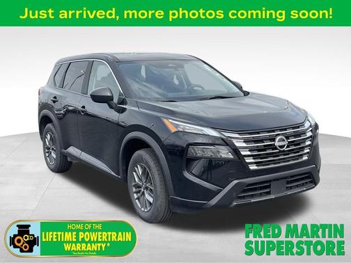 Super Black 2024 Nissan Rogue S