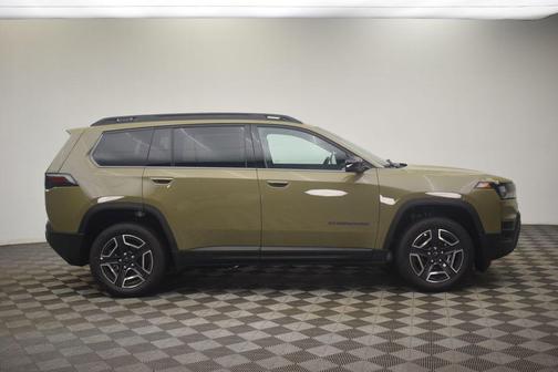 41 2026 Jeep Cherokee LAREDO/LIMITED