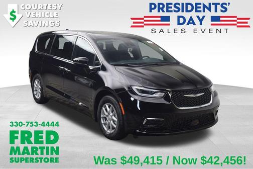 2026 Chrysler Pacifica Select