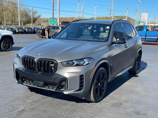 2024 BMW X5 M60i