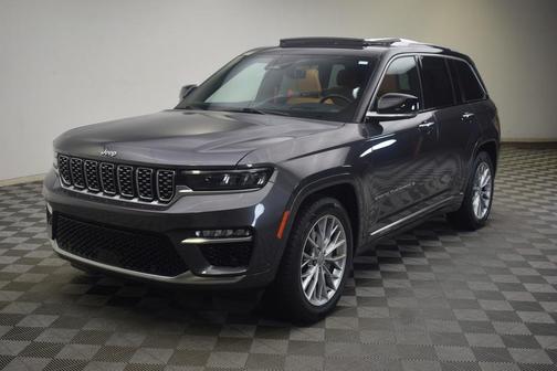2023 Jeep Grand Cherokee Summit