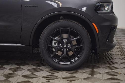 Vapor Gray 2026 Dodge Durango GT Plus HEMI V8