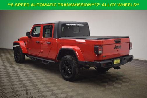 2022 Jeep Gladiator Sport
