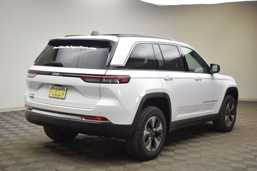 2025 Jeep Grand Cherokee 4xe Base