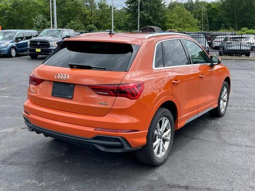 2023 Audi Q3 45 S line Premium