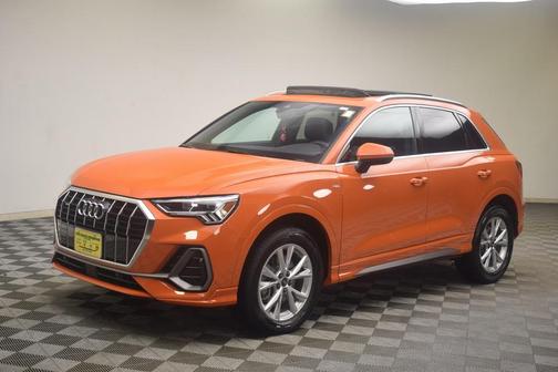 2023 Audi Q3 45 S line Premium