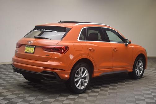 2023 Audi Q3 45 S line Premium