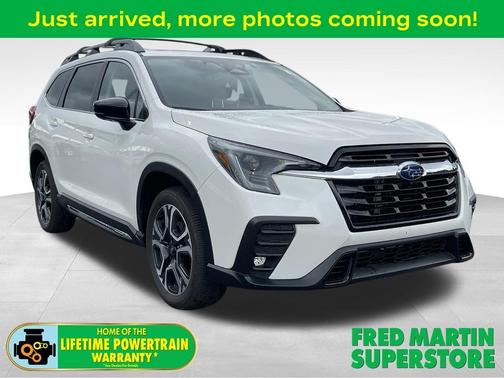 Crystal White Pearl 2025 Subaru Ascent Limited