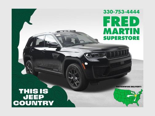 Gloss Black 2027 Jeep Grand Cherokee Laredo