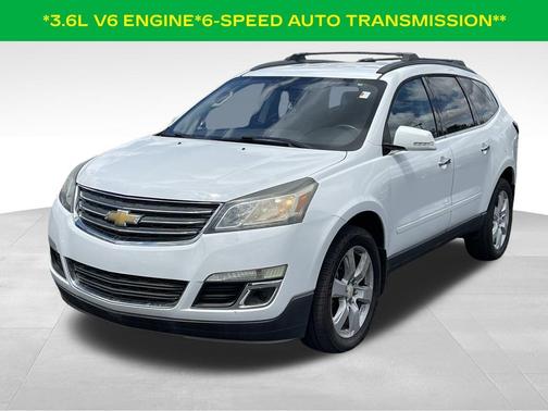 Summit White 2017 Chevrolet Traverse 1LT