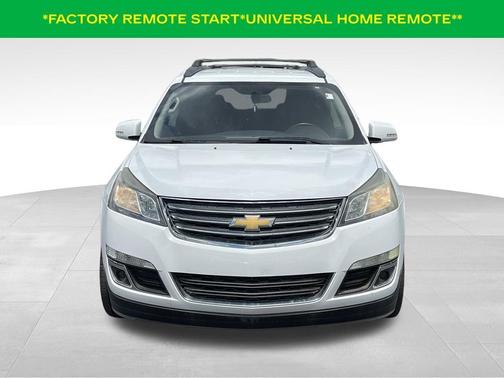 Summit White 2017 Chevrolet Traverse 1LT