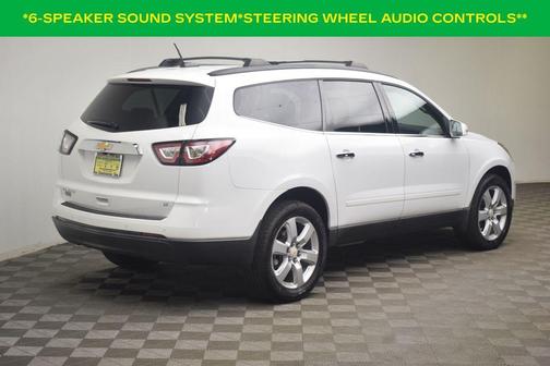 Summit White 2017 Chevrolet Traverse 1LT