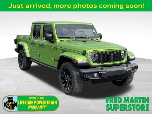 Mojito! Clearcoat 2025 Jeep Gladiator Sport