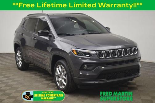Metallic 2024 Jeep Compass Latitude Lux