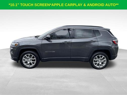 Metallic 2024 Jeep Compass Latitude Lux