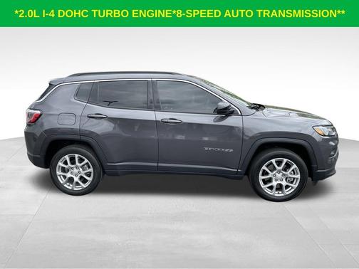Metallic 2024 Jeep Compass Latitude Lux