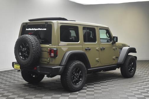 41 DISC 2027 Jeep Wrangler Sport