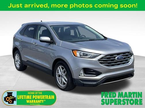 Iconic Silver Metallic 2021 Ford Edge SEL