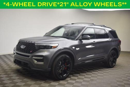 Gray Metallic 2022 Ford Explorer ST