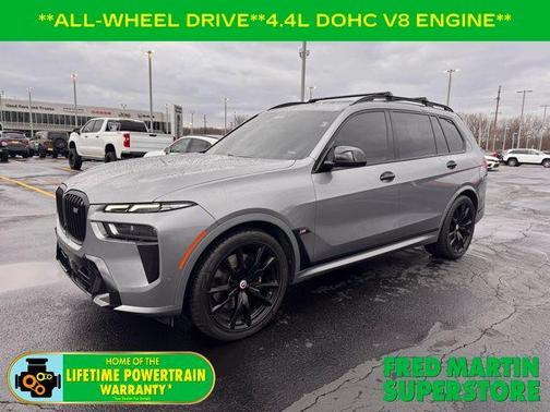 2023 BMW X7 M60i
