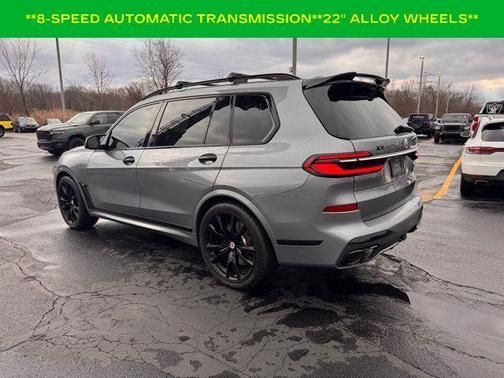 2023 BMW X7 M60i