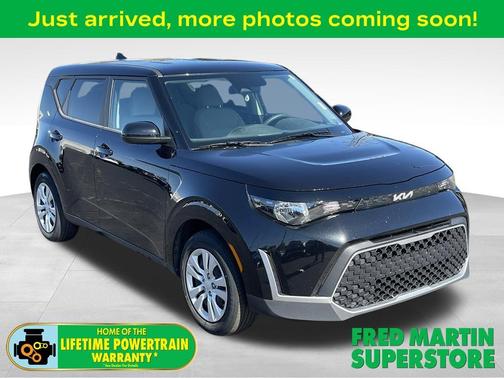 Fusion Orange 2025 Kia Soul LX