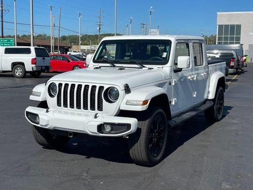 2023 Jeep Gladiator Overland