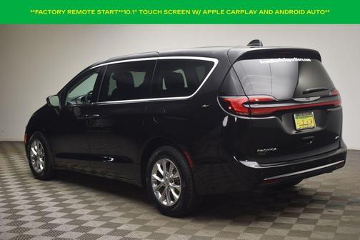 2023 Chrysler Pacifica Touring-L