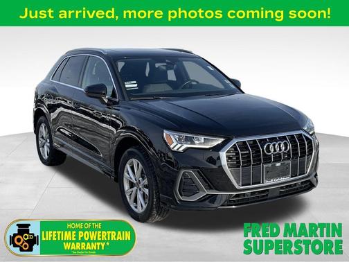 2023 Audi Q3 45 S line Premium