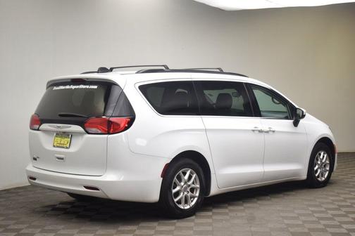 Bright White Clearcoat 2021 Chrysler Voyager LXI