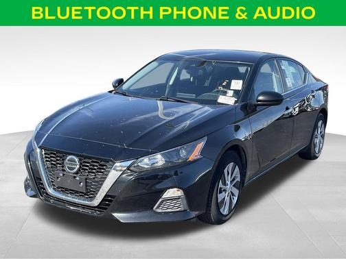 Black 2022 Nissan Altima 2.5 S