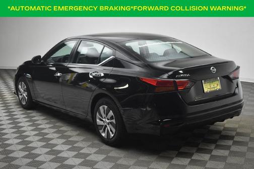 Black 2022 Nissan Altima 2.5 S