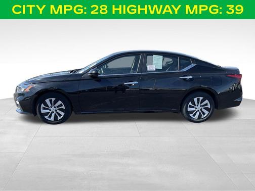 Black 2022 Nissan Altima 2.5 S
