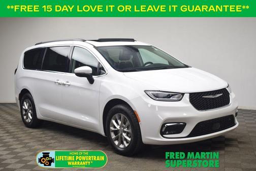 2023 Chrysler Pacifica Touring-L