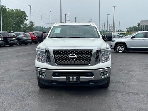 2017 Nissan Titan XD SV