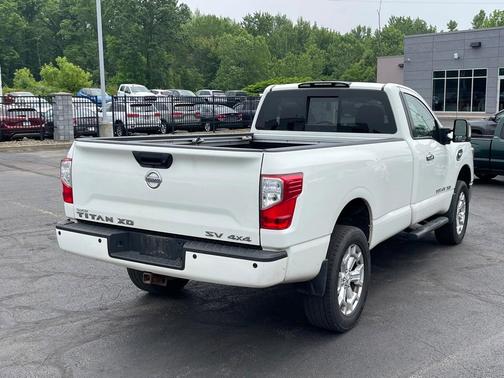 2017 Nissan Titan XD SV