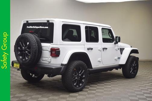 2025 Jeep Wrangler 4xe Sahara