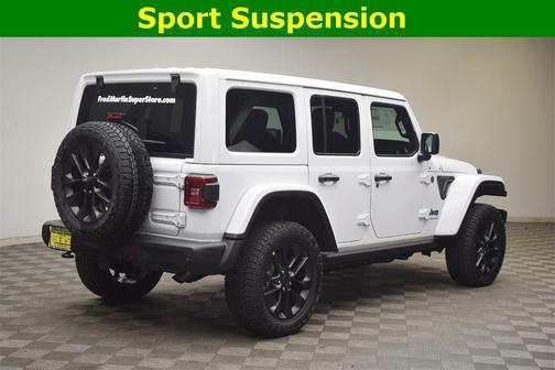 2025 Jeep Wrangler 4xe Sahara
