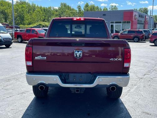 Delmonico Red Pearlcoat 2016 RAM 1500 Big Horn