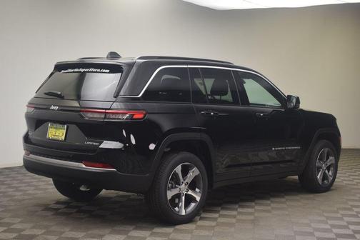 Diamond Black 2026 Jeep Grand Cherokee Limited
