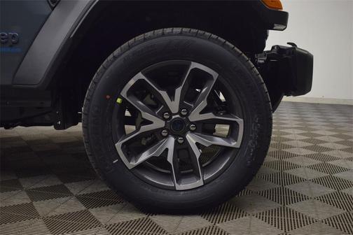 2025 Jeep Wrangler 4xe Sport