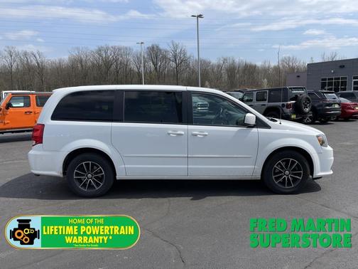 2017 Dodge Grand Caravan SE