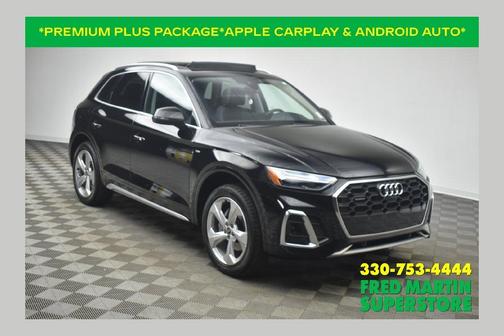 Mythos Black Metallic 2023 Audi Q5 45 S line quattro Premium