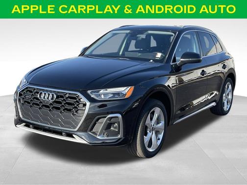 Mythos Black Metallic 2023 Audi Q5 45 S line quattro Premium