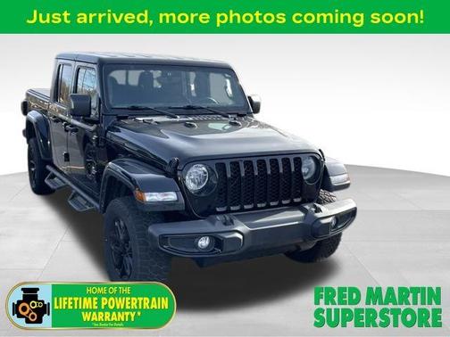 2022 Jeep Gladiator Sport