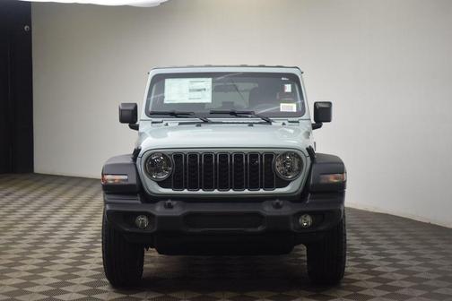 Earl Clearcoat 2026 Jeep Wrangler Sport